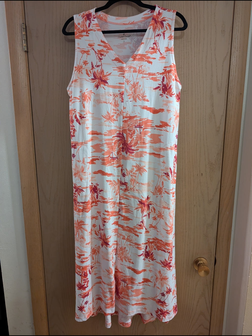 Cuddl Duds Pink and White Tropical Label Top